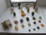 Коллекции каменных черепашек и каменных яиц