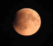 _moonecl25_14.jpg (26767 bytes)